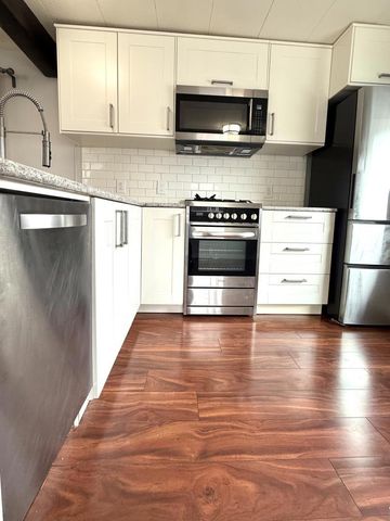1700 El Camino Real, South San Francisco, CA 94080