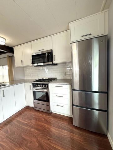 1700 El Camino Real, South San Francisco, CA 94080