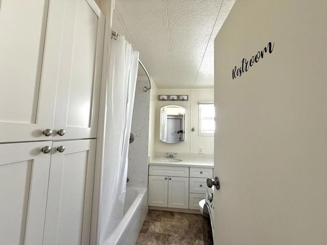 1700 El Camino Real, South San Francisco, CA 94080