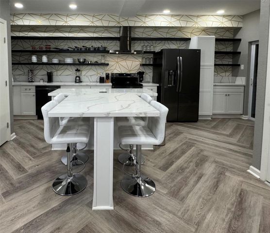 1115 Augusta Drive 38, Houston, TX 77057