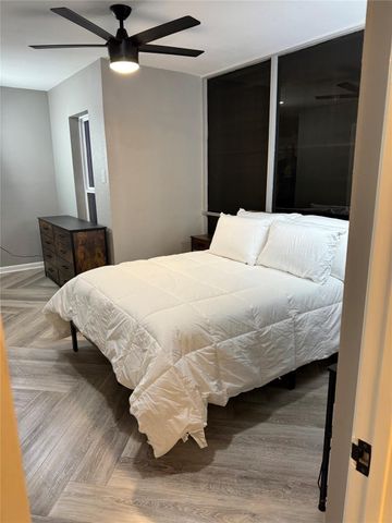 1115 Augusta Drive 38, Houston, TX 77057