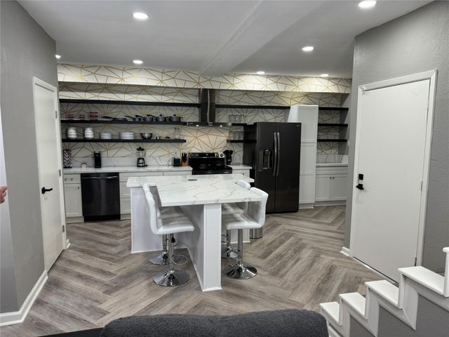1115 Augusta Drive 38, Houston, TX 77057