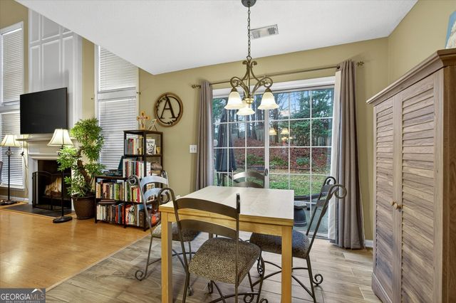 4229 Pentworth Lane NW, Kennesaw, GA 30144