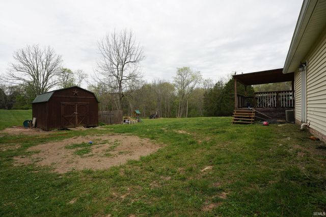 54 Maddox Lane, Bedford, IN 47421