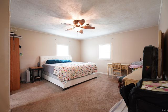 54 Maddox Lane, Bedford, IN 47421