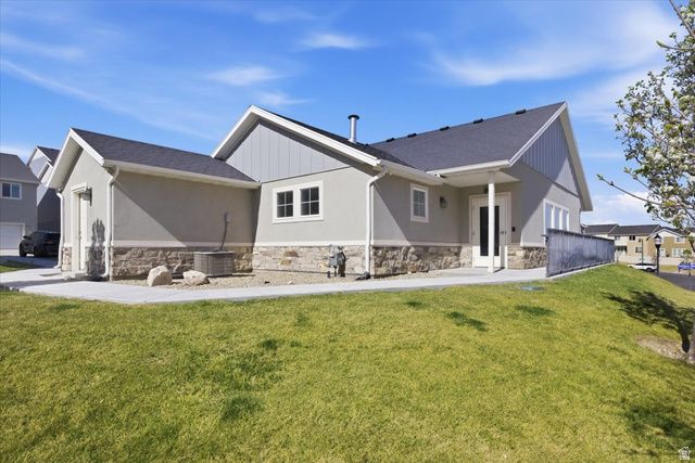 14424 S OAKFIELD WAY, Herriman, UT 84096