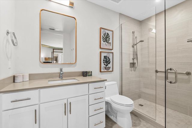 332 COCOANUT AVENUE 302, Sarasota, FL 34236