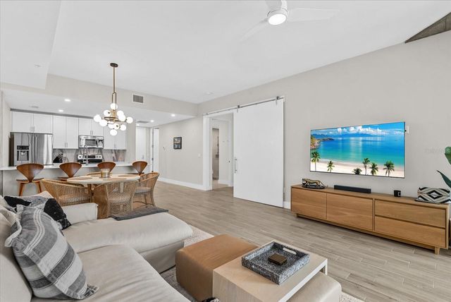 332 COCOANUT AVENUE 302, Sarasota, FL 34236