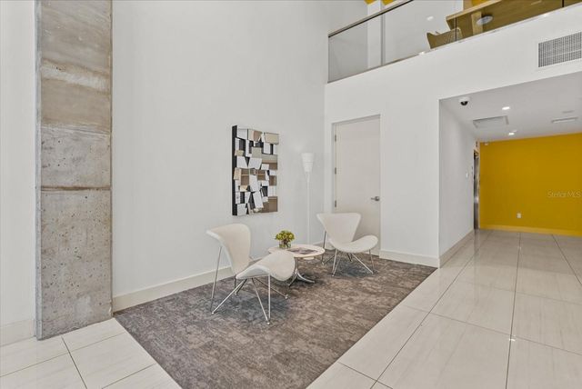 332 COCOANUT AVENUE 302, Sarasota, FL 34236