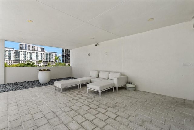 332 COCOANUT AVENUE 302, Sarasota, FL 34236