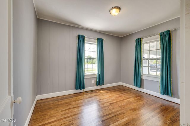133 Sunrise Drive, Elizabethton, TN 37643