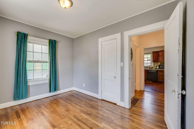 133 Sunrise Drive, Elizabethton, TN 37643