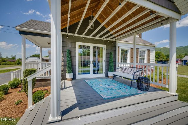 133 Sunrise Drive, Elizabethton, TN 37643