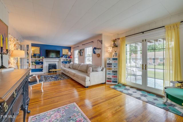 133 Sunrise Drive, Elizabethton, TN 37643