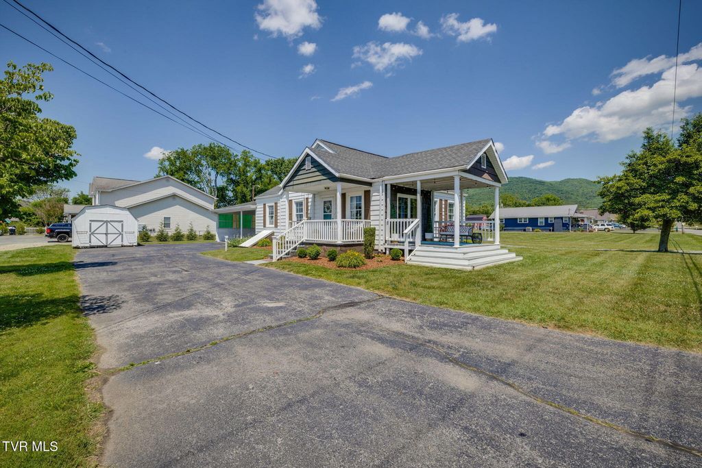 133 Sunrise Drive, Elizabethton, TN 37643