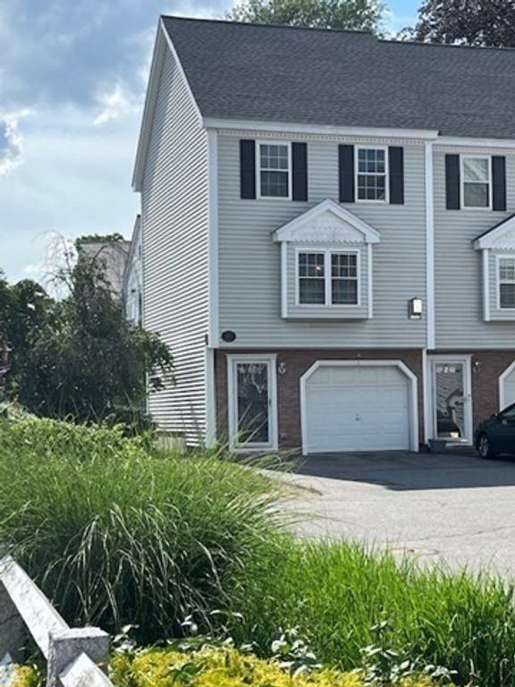 1021 Middlesex Street 1, Lowell, MA 01852