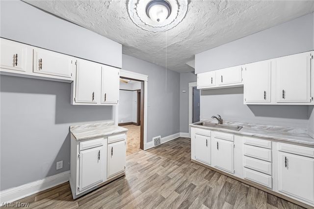 1584 E 94th Street, Cleveland, OH 44106