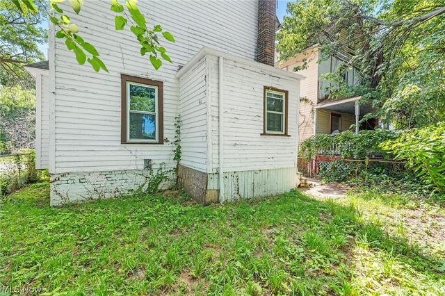1584 E 94th Street, Cleveland, OH 44106