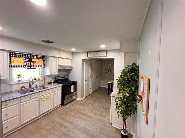 3909 Auburn Street, Lake Charles, LA 70607