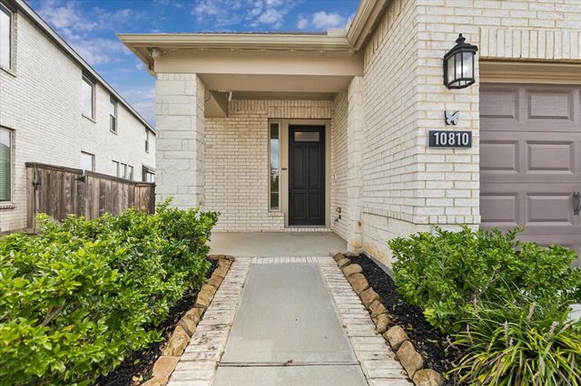 10810 Spiny Elm Court, Cypress, TX 77433