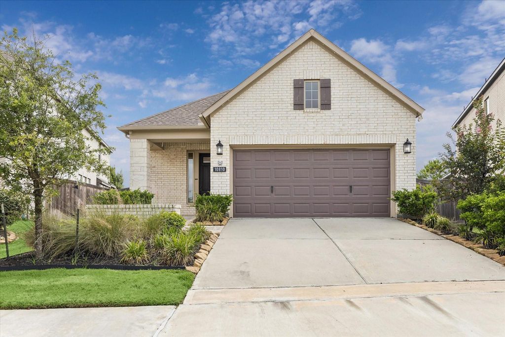 10810 Spiny Elm Court, Cypress, TX 77433