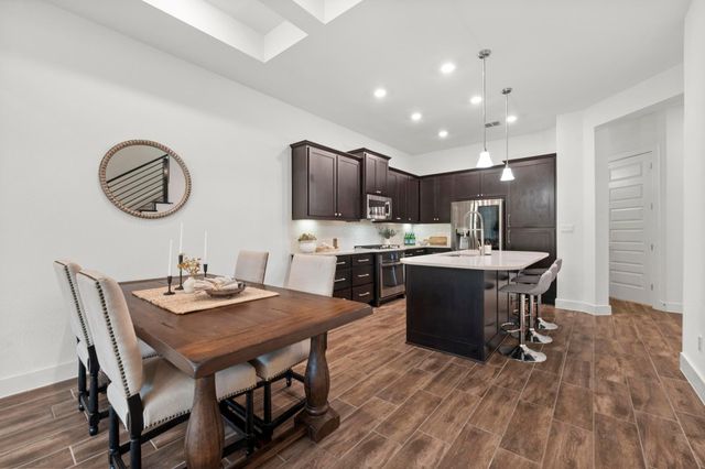 206 Olivia DR 120, Austin, TX 78738