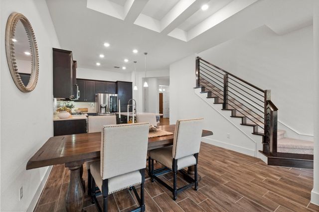 206 Olivia DR 120, Austin, TX 78738