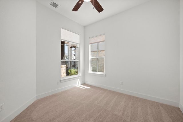 206 Olivia DR 120, Austin, TX 78738