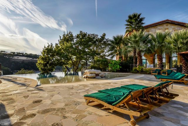 206 Olivia DR 120, Austin, TX 78738