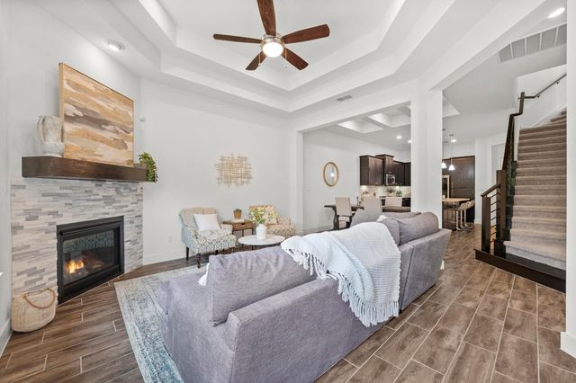 206 Olivia DR 120, Austin, TX 78738