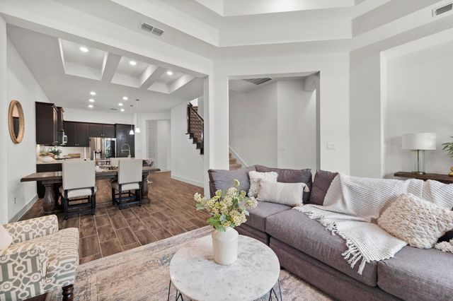 206 Olivia DR 120, Austin, TX 78738