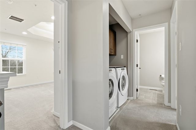 1204 Pointe View Dr, Adams Twp, PA 16046