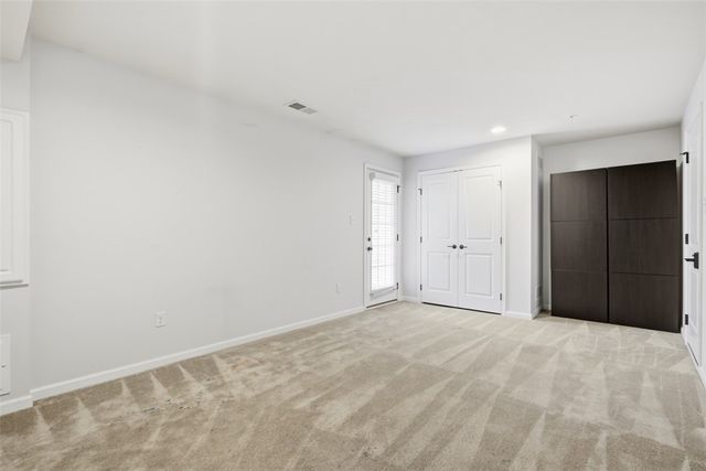 1204 Pointe View Dr, Adams Twp, PA 16046