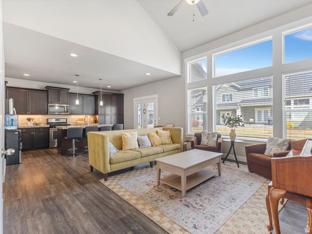 783 E NEWFIELD DR, Sandy, UT 84094
