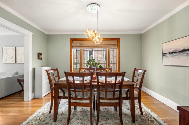 15 Loveland St 15, Brookline, MA 02445