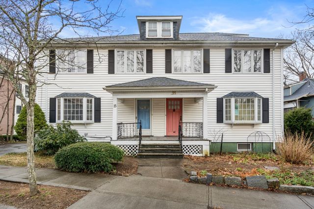 15 Loveland St 15, Brookline, MA 02445
