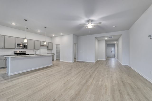 859 Wild Indigo Dr, Conway, SC 29526