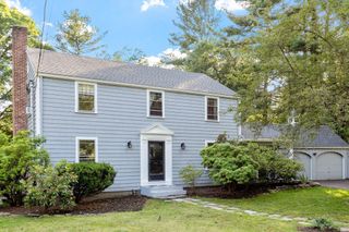 26 Wing Road, Lynnfield, MA 01940