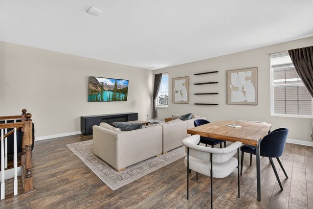 13836 Amelia Drive, Lemont, IL 60439