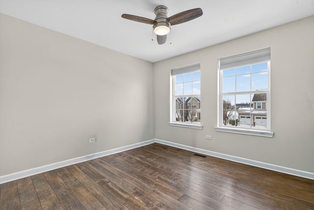 13836 Amelia Drive, Lemont, IL 60439