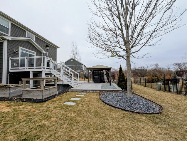 13836 Amelia Drive, Lemont, IL 60439