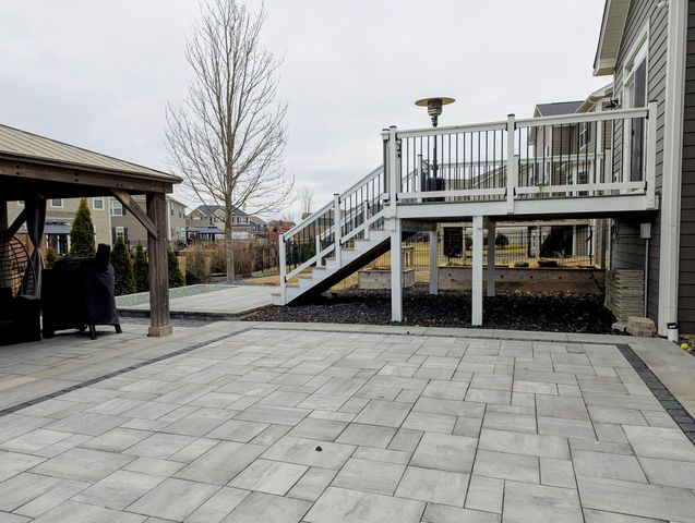 13836 Amelia Drive, Lemont, IL 60439