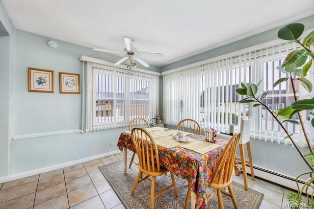 7 N Terrace Place, Valley Stream, NY 11580