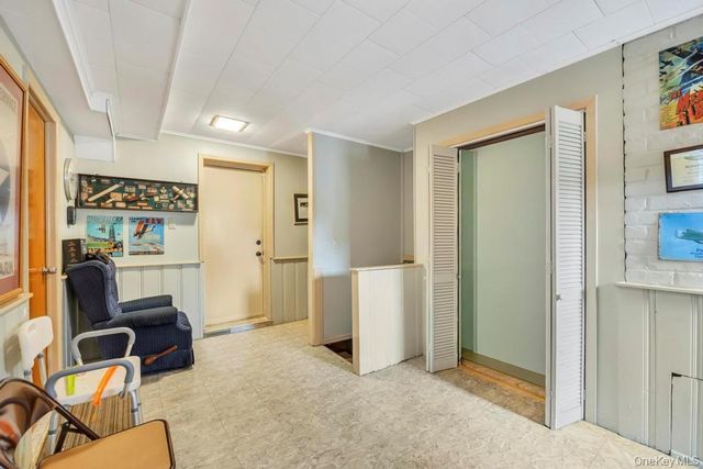 7 N Terrace Place, Valley Stream, NY 11580