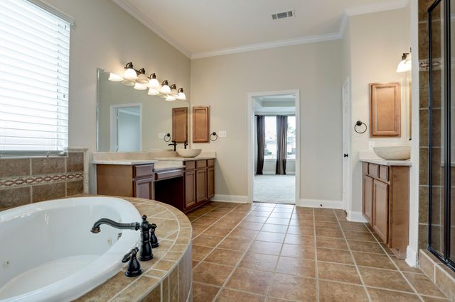 1306 Laurel Leaf Lane, Pearland, TX 77581