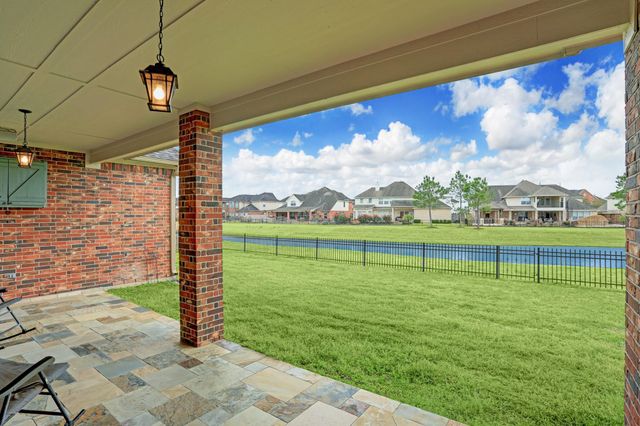 1306 Laurel Leaf Lane, Pearland, TX 77581