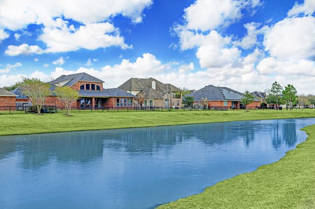 1306 Laurel Leaf Lane, Pearland, TX 77581