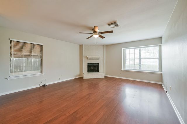 4655 Orange Circle S, Pearland, TX 77581