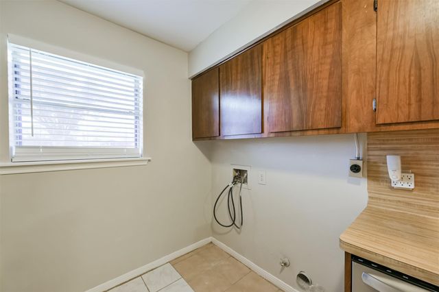 4655 Orange Circle S, Pearland, TX 77581