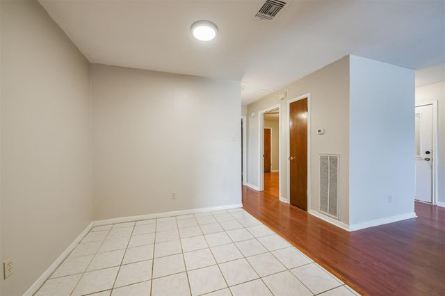 4655 Orange Circle S, Pearland, TX 77581